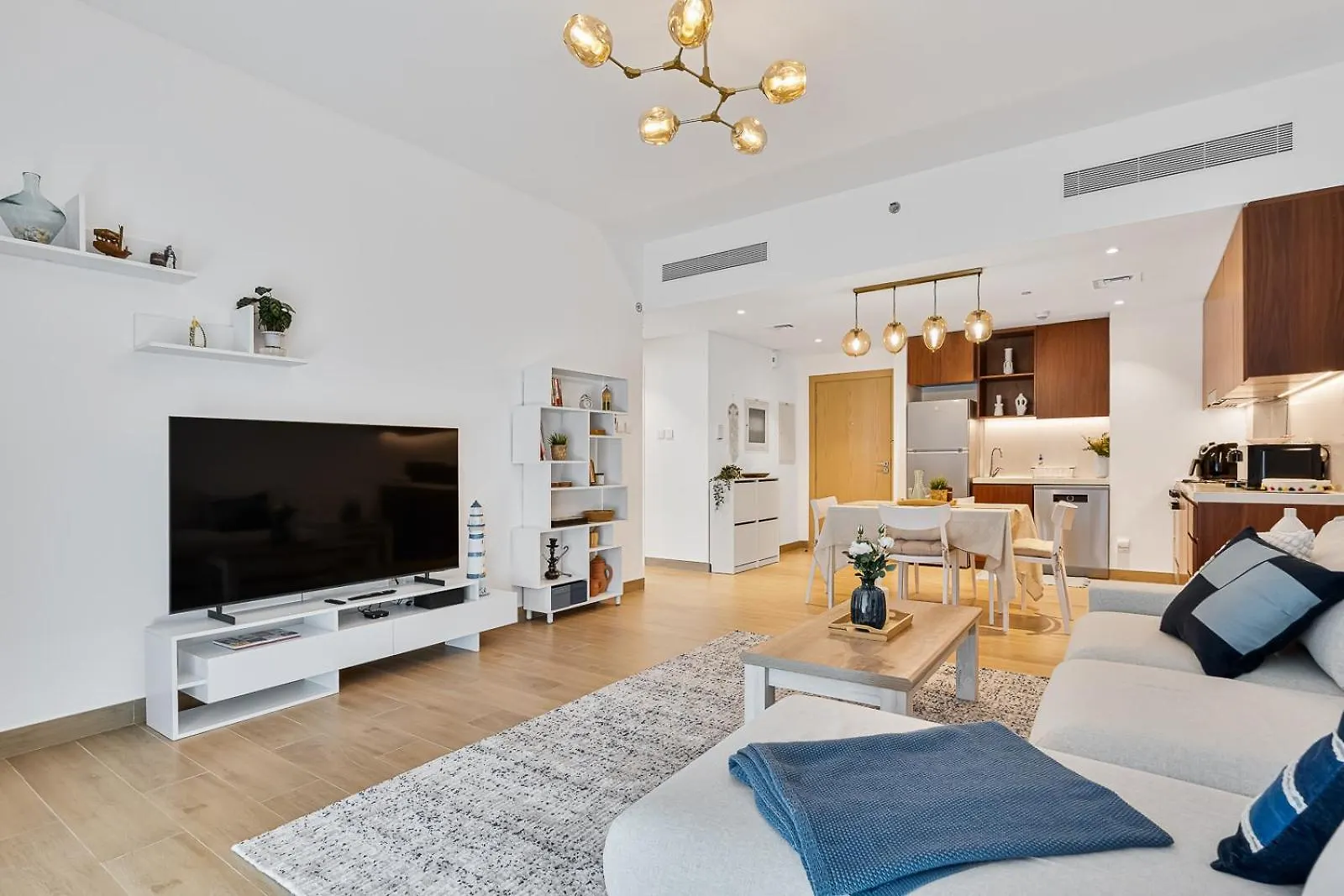 Port De La Mer View 1Br With Private Beach Access Dubai Apartment