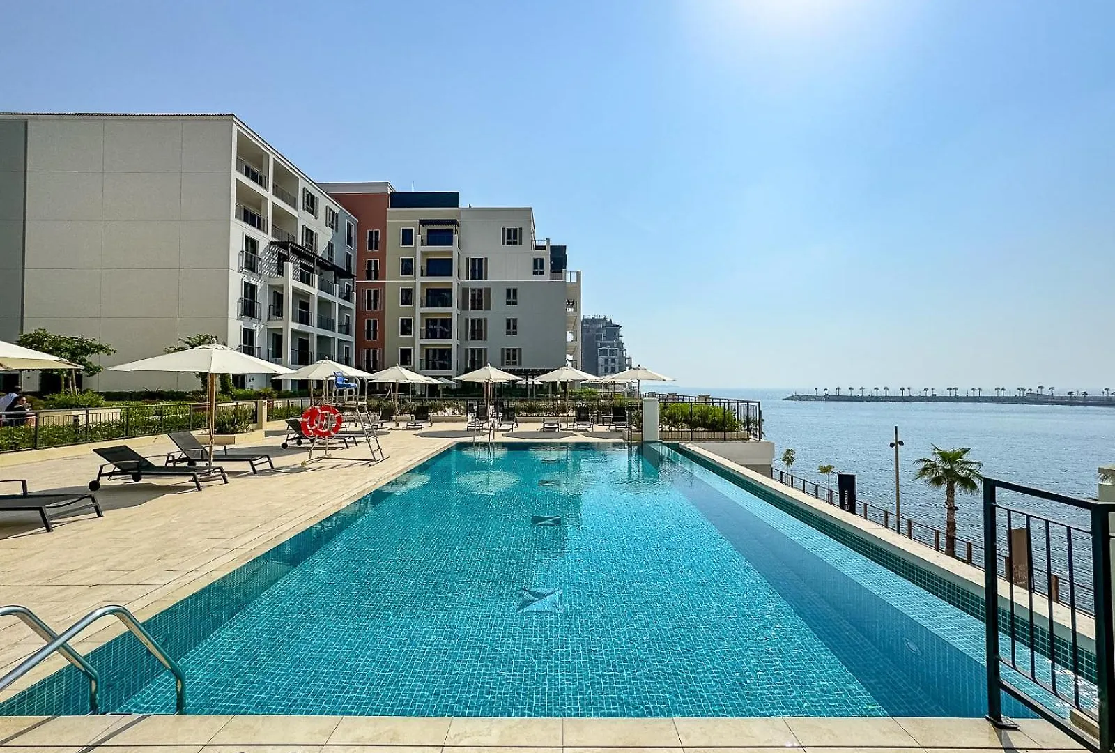 Port De La Mer View 1Br With Private Beach Access Dubai Apartment